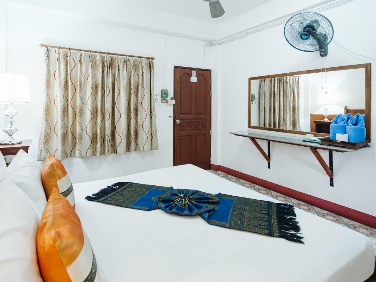 Rendezvous Oldtown Chiangmai Hotel Chiang Mai Ngoại thất bức ảnh