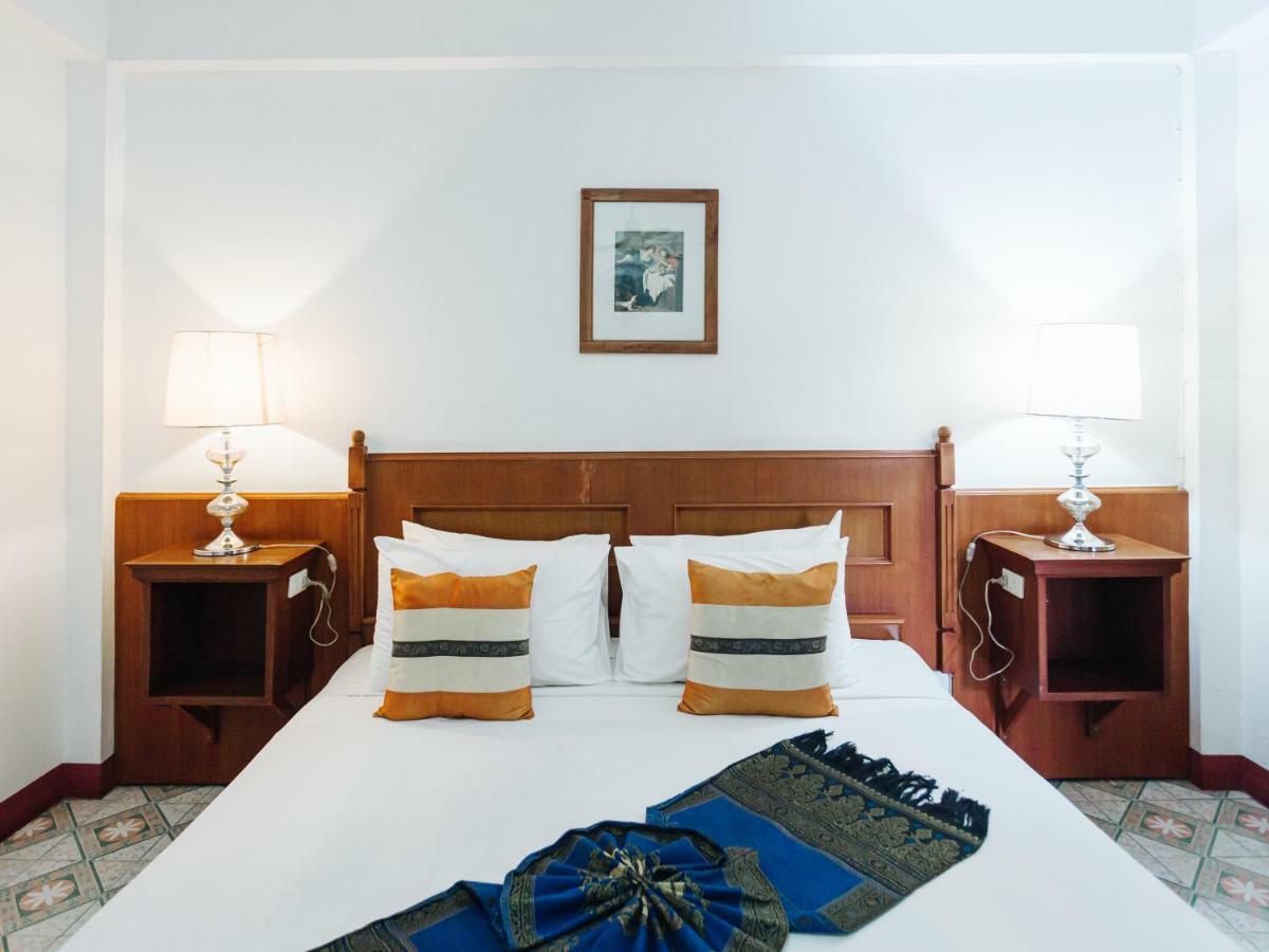 Rendezvous Oldtown Chiangmai Hotel Chiang Mai Ngoại thất bức ảnh